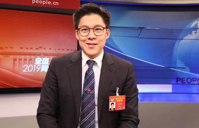 全國政協(xié)委員、香港各界青少年活動委員會執(zhí)行主席霍啟剛：推動年輕人積極參與國家發(fā)展進程