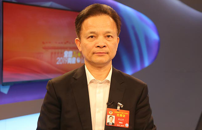 全國政協(xié)委員、中國工程院副院長鐘志華：推進工程教育改革與創(chuàng)新創(chuàng)業(yè)創(chuàng)造
