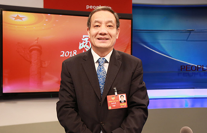 全國政協(xié)常委、湖南省人大常委會(huì)副主任楊維剛：創(chuàng)建“數(shù)字政府”賦能數(shù)字經(jīng)濟(jì)發(fā)展