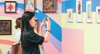 兒童藝術作品綻放“同樣的光芒”